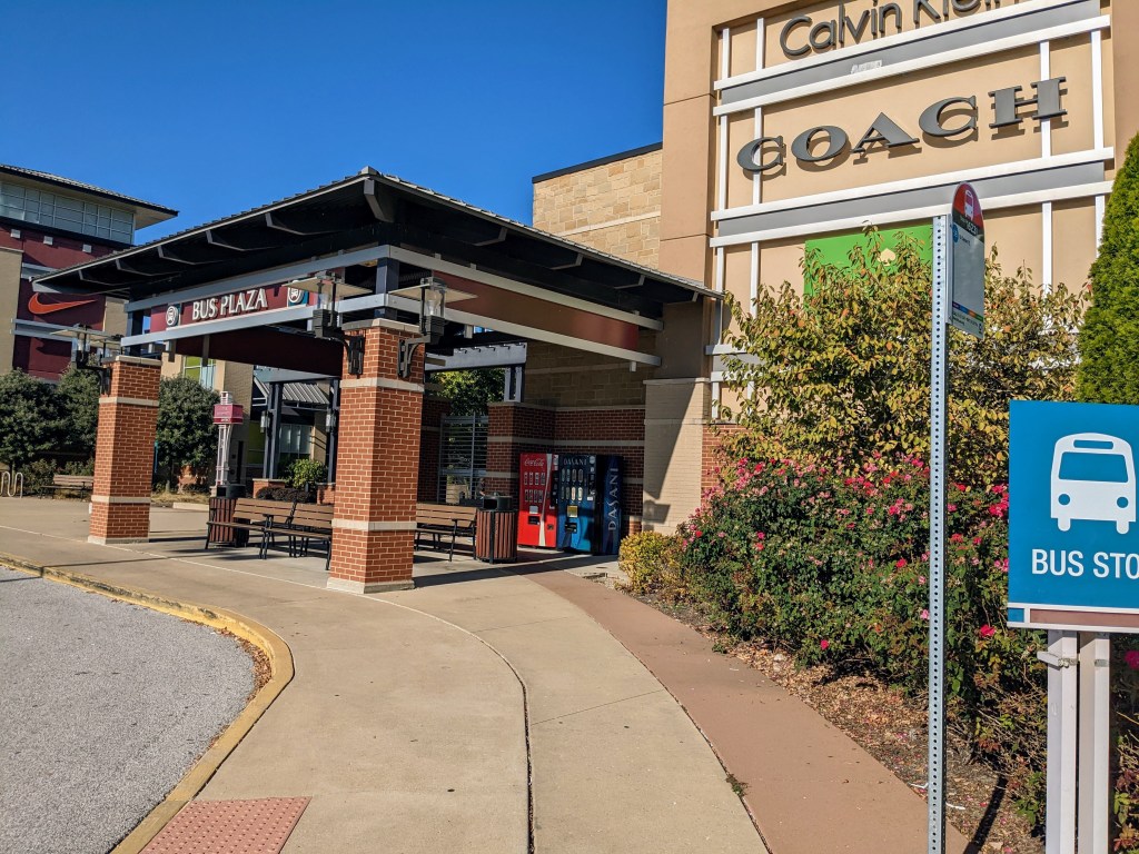 St. Louis Premium Outlets Bus Stop, Chesterfield